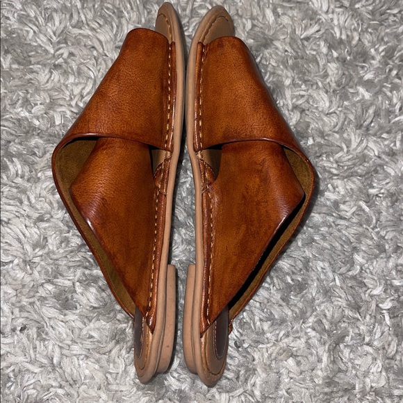 BOC Sandals Women's 8 Tan Leather Crossover - Picture 4 of 9